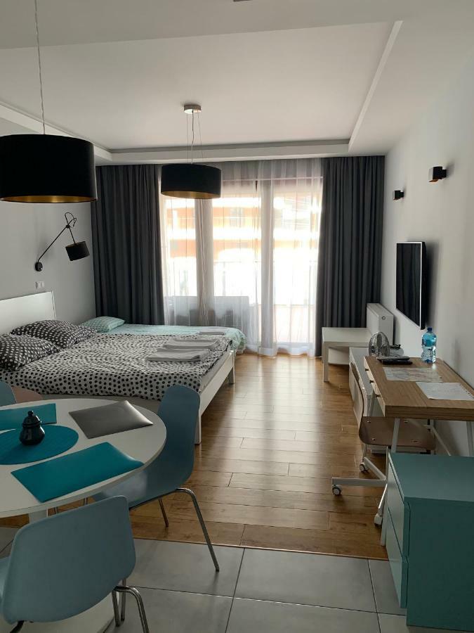 Apartament Precel's *